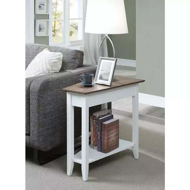HomeStock Belmont Round End Table with Bottom Shelf, Elegant Side Table Featuring Curved Legs, Stylish Accent Table for Living Room Storage