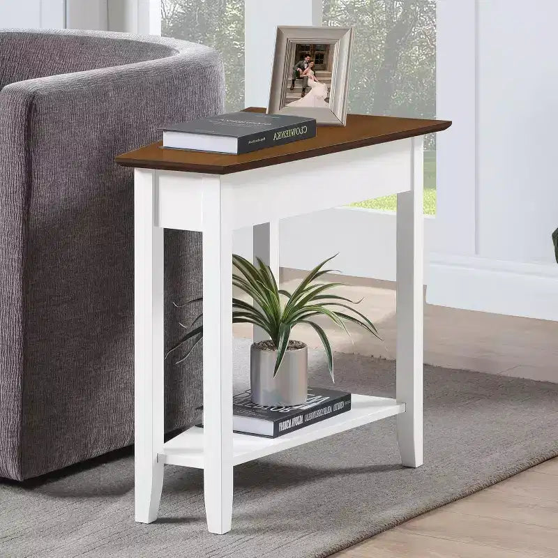 Round End Table with Bottom Shelf & Curved Legs, Elegant Living Room Accent Table