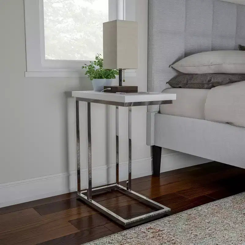 Hastings Home C-Shaped Sofa Side Table - Modern End Table, Laptop Tray, or Compact Bedside Nightstand - Space Saving Furniture (White)